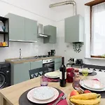 Lorelake Holidays -big Life - Private Terrace & Parking In * Комо