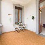 Lorelake Holidays -big Life - Private Terrace & Parking In * Комо