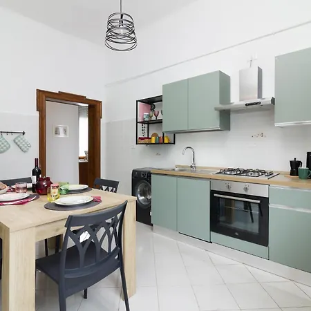 Apartment Big Life - By Lorelake Holidays